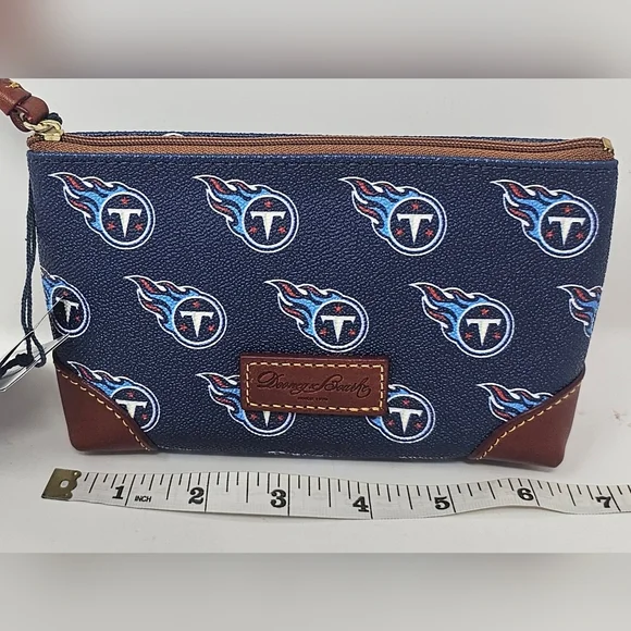 Dooney & Bourke Tennessee Titans Cosmetic Bag Zippered Pouch 6.5 X 4 X 2 NWT - Picture 10 of 11